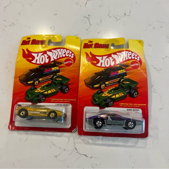 Hot Wheels Die-Cast Car Collection - Assorted Colors - Picture 2 of 10